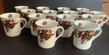 14 William James Fine Stoneware Coffee Mug Christmas Fruit Garland Holiday 4.25”