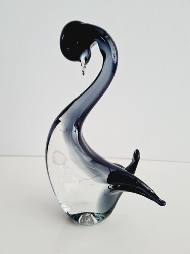 Stunning art glass - art, swan