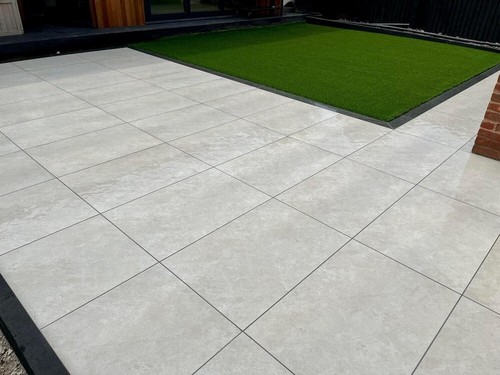 White quartz porcelain paving - white,