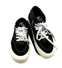 Youth Boys size 5 1/2 VANS