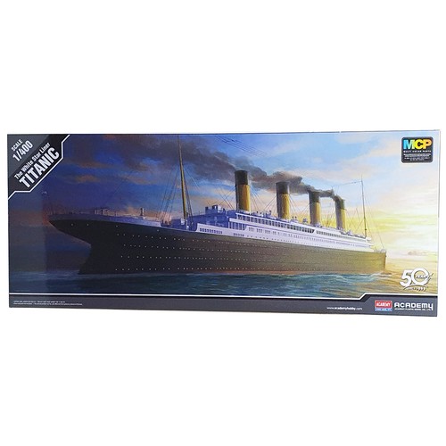 Academy rms titanic mcp - academy,