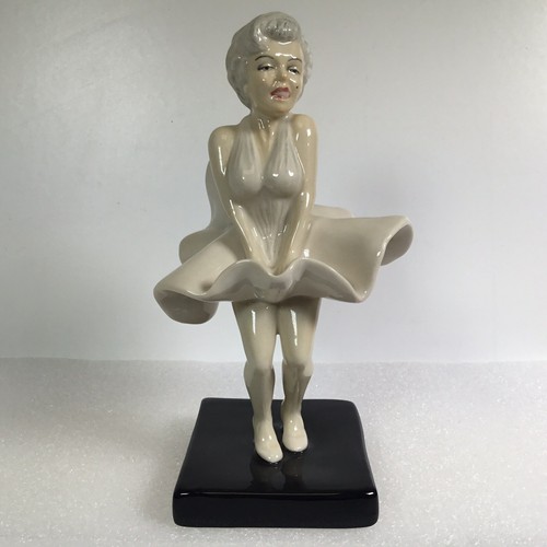 Marilyn monroe stars the - monroe, of