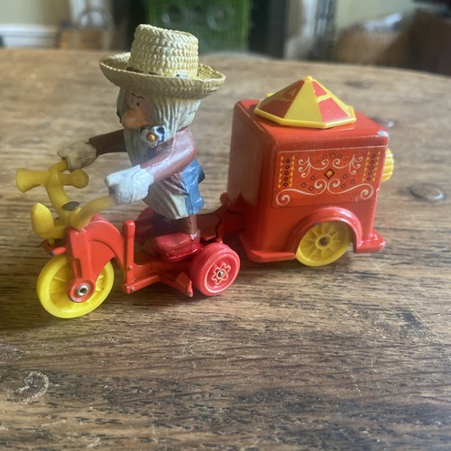 Corgi magic roundabout - magic,