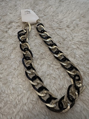 Chunky black gold statement - chunky,