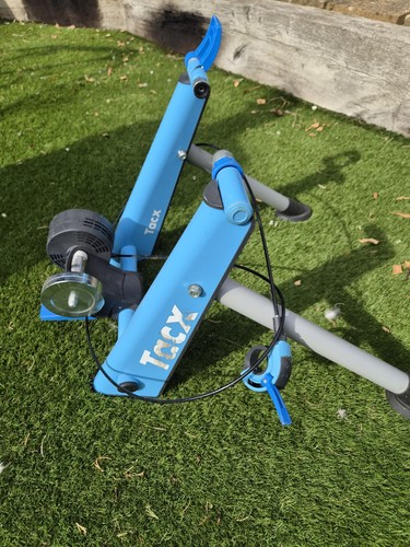 Tacx indoor cycling turbo - tacx,