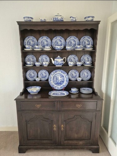 Traditional dark oak welsh - oak,