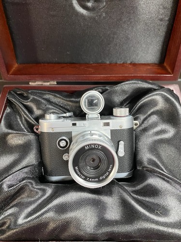 The minox mini dcc - minox, (14mp)