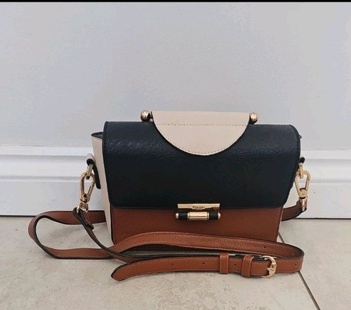 Dune tan and - tan, black