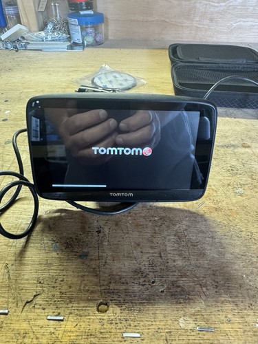 Tomtom sat nav - sat,