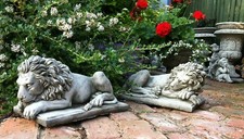 (PAIR) OF DETAILED CONCRETE GARDEN LIONS,PILLAR TOPS GATE POST,GARDEN ORNAMENTS