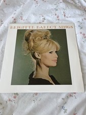 Brigitte Bardot Sings French