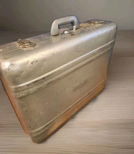 Vtg halliburton aluminum - vtg,