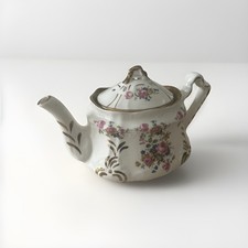 Vtg ARTHUR WOOD & SON, Porcelain Teapot-England #4296 Floral/Gold Trim.