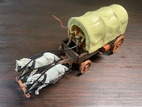 Timpo covered prairie wagon - prairie,