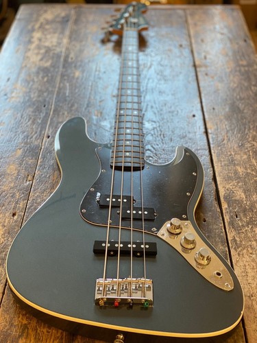 Fender aerodyne jazz bass - aerodyne,