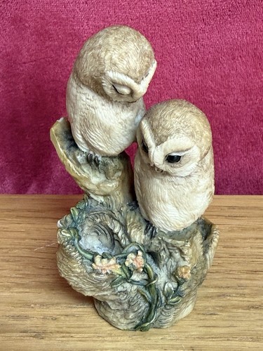Vintage barn owls figurine - vintage,