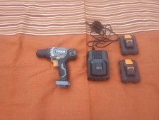 Titan 18v Tt1700ddh Cordless Combi Drill 2 X Batteries & Charger