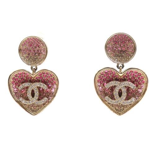 Auth chanel logo heart - chanel,