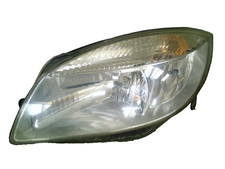 2008 Skoda Fabia 5j PASSENGER NEAR SIDE LEFT halogen headlight