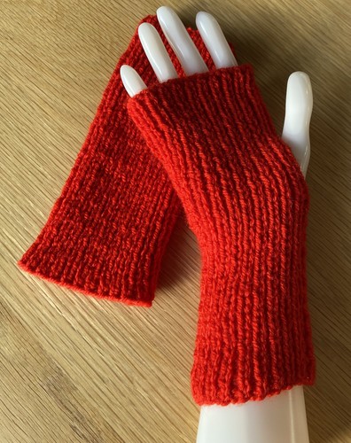 New red hand - ,