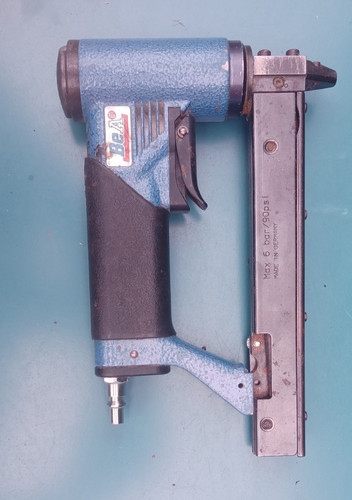 Nail gun air compressor bea - nail,