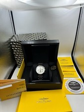 Breitling Navitimer