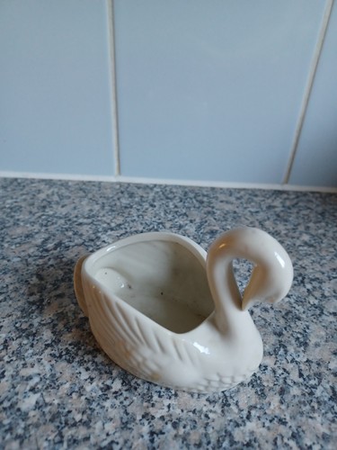 Small white ceramic - 4",