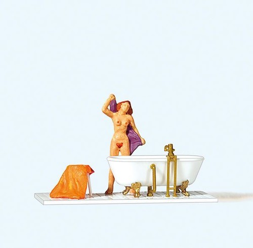 Woman the bath tub preiser - at,