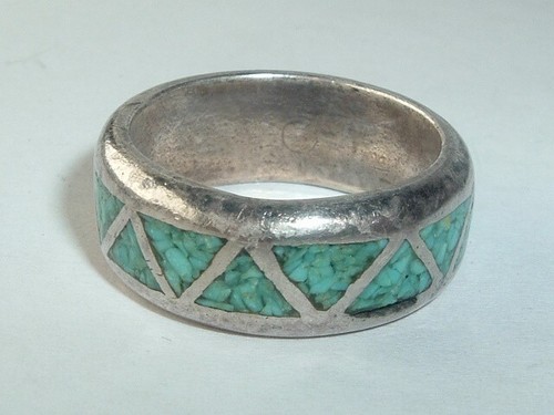 Vintage coral chip inlay ring - chip,