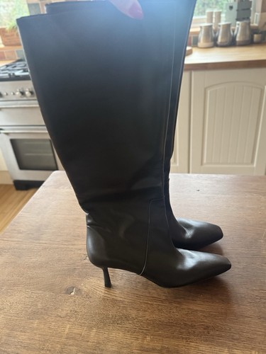 Zara black faux leather - faux, kitten
