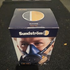 Sundstrom SR100 Half-Face Respirator Mask, Medium/Large Without Filter Brand New