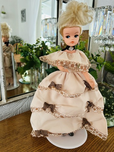 Sindy masquerade doll - sindy, in