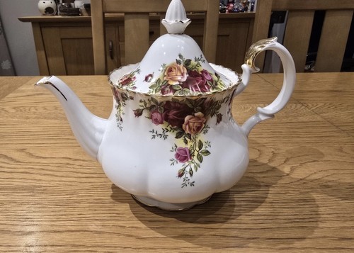 Large royal albert old - large,