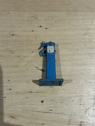 Dinky toy petrol pumps - petrol,