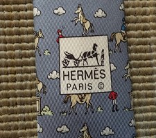 Hermès 100% silk tie