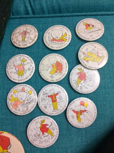 Rupert bear badges x11 - badges, lot