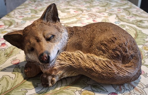 Vivid arts sleeping fox - vivid,