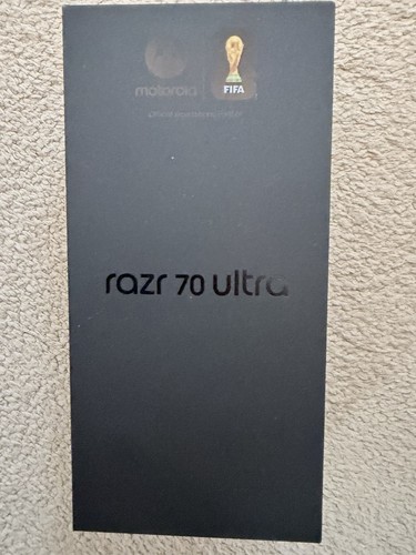 Motorola razr ultrapantone - motorola,