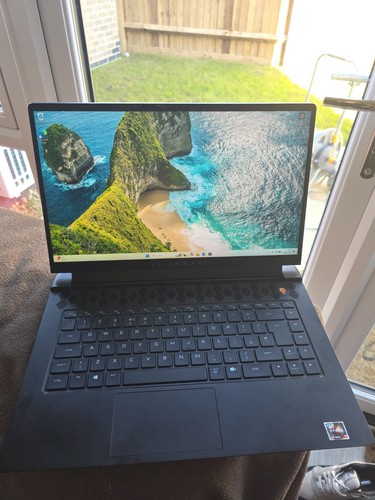 Dell alienware m15 ryzen - dell,