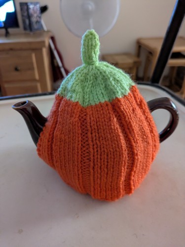 Hand knitted tea - tea, for