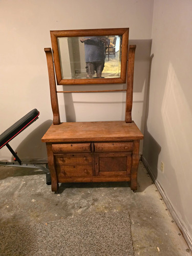 Wood washstand pivot - w/,