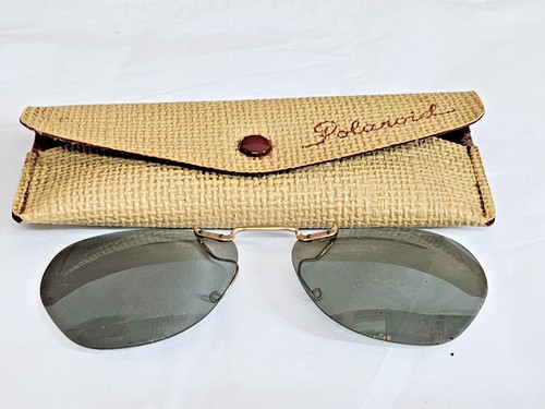 Vintage 1950s polaroid clip - 1950s,