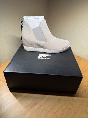 Nwt sorel women out n - nwt, women's