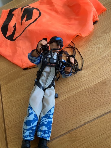 Action man parachute - action, figure