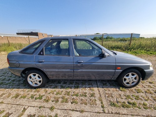 Ford escort mk6 16v ghia - 16v, x