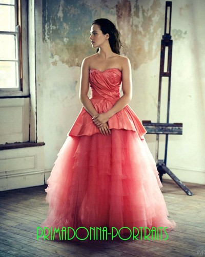 Jessica brown findlay 8x10 - findlay,