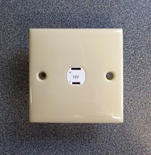 CLIPSAL 12V 2 PIN SOCKET