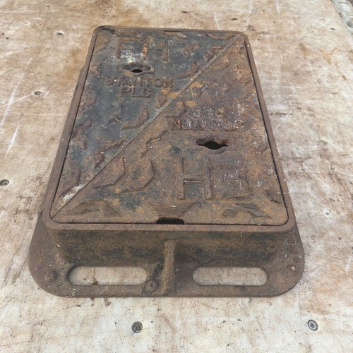 Cast iron fire hydrant - , manhole