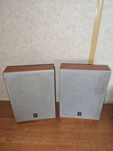 Yamaha speakers wood casing - speakers,