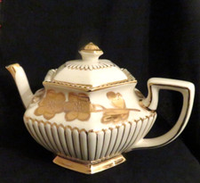 Vintage Pottery Lingard Webster Oxford Tea Pot  gilded flowers v good condition